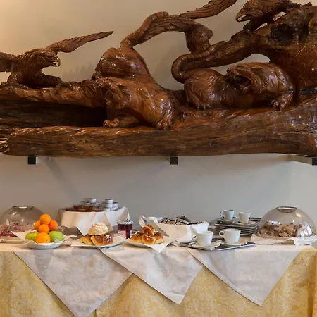 Hotel La Cascata 3*